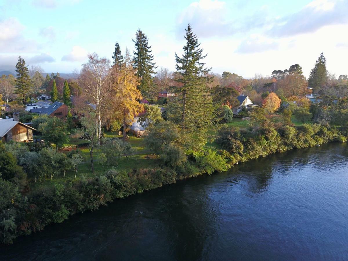 Turangi Trout Lodge Eksteriør bilde